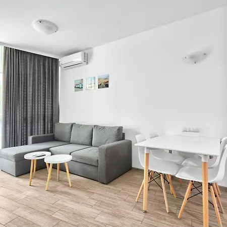 Apartment Paradise *